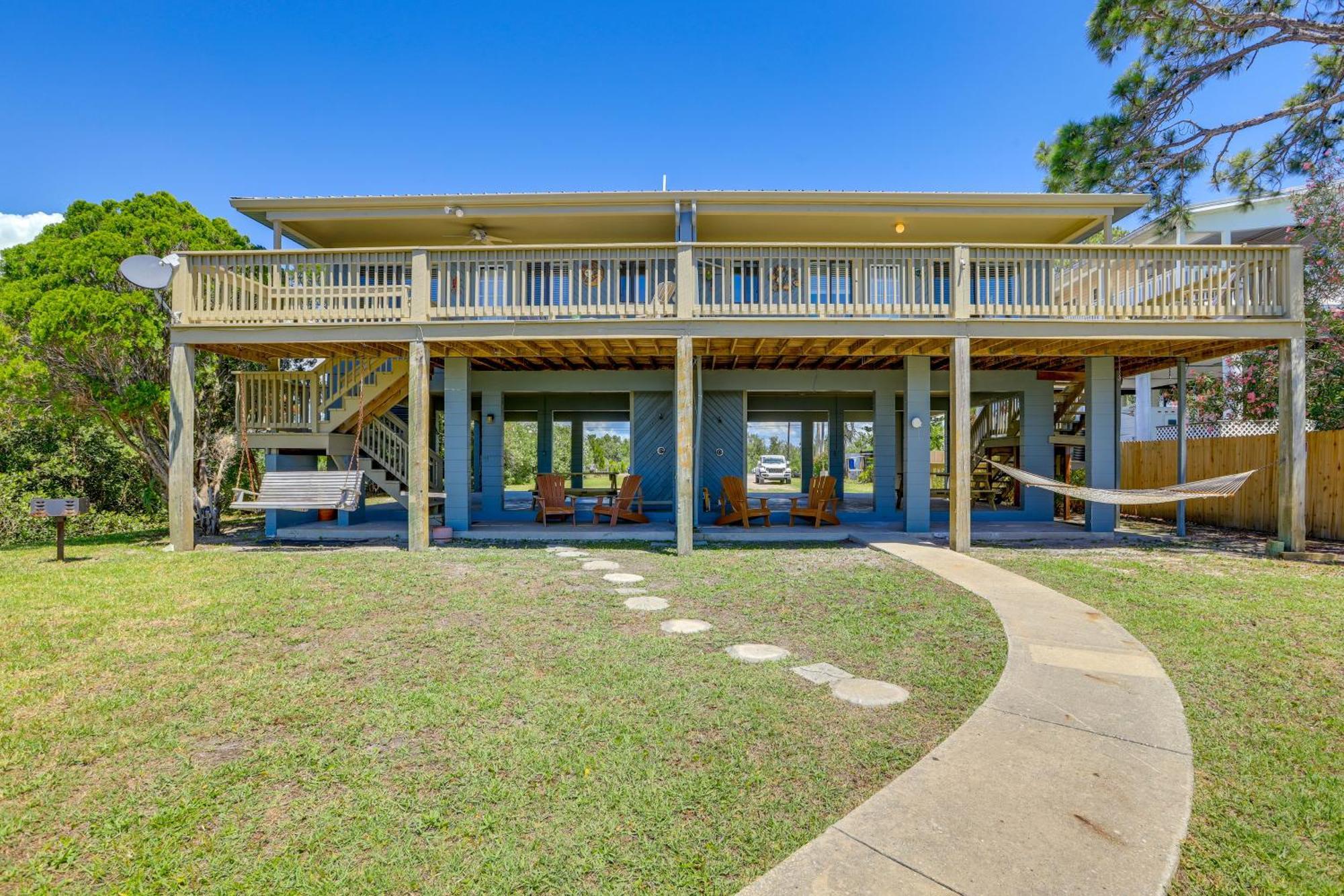 Waterfront Cedar Key Duplex Home Grill And Dock! 외부 사진